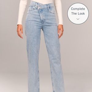 Abercrombie and fitch ultra high rise 90’s straight jean